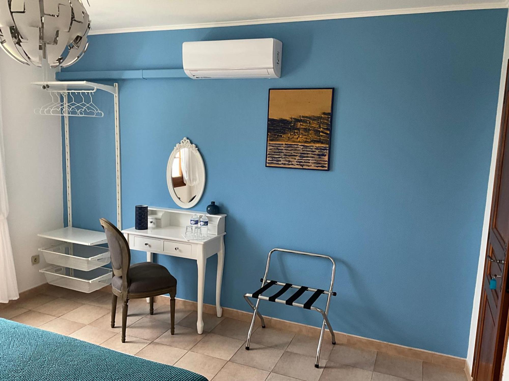Number9 - Now With Air Conditioned Rooms Carlipa Exterior photo